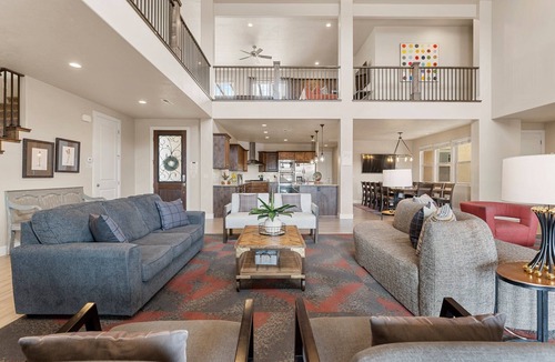 Santa Clara House | Paintbrush Retreat: Private Pool and Hot Tub, Movie Theater + Paradise Village W