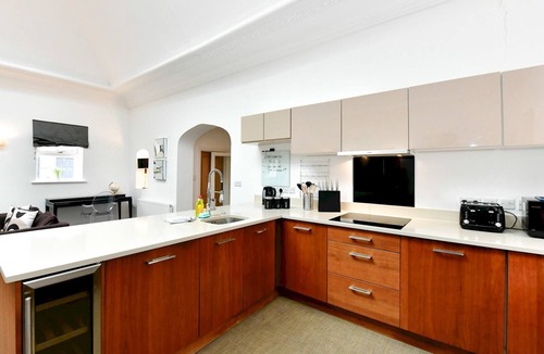 Pontcanna Apartment | Pass the Keys | Beautiful 3 bedroom apartment!