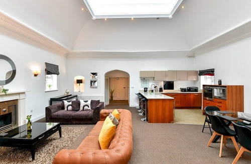 Pontcanna Apartment | Pass the Keys | Beautiful 3 bedroom apartment!