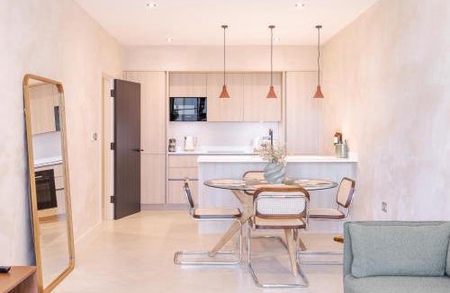 Fulham Broadway Apartment | Penthouse Peaceful 2 Bed Fulham West Kensington
