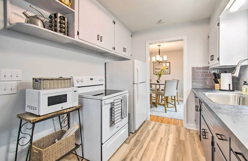 Normal House | Pet-Friendly Uptown Normal Home: Steps to ISU