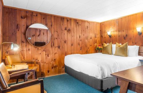 Phoenicia Hotel | Phoenicia Lodge