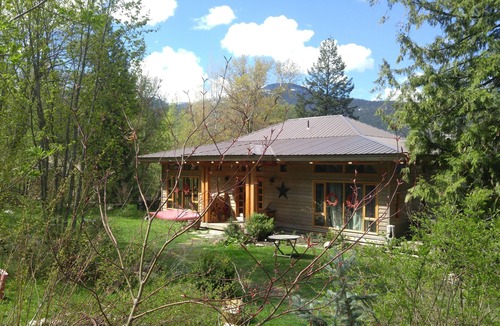 Nelson House | Post and beam, beautiful house, overlooking Nelson and Kootenay Lake.