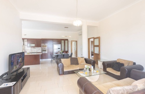 Protaras Villa | Protaras Holiday Villa PA7 - a villa that sleeps 16 guests in 7 bedrooms