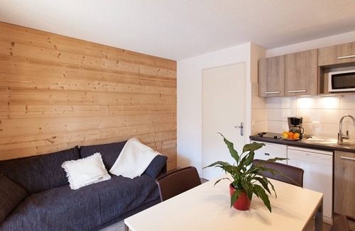 Briancon Apartment | Renovated, comfortable studio · Direct slope access · WIFI · Pets allowed