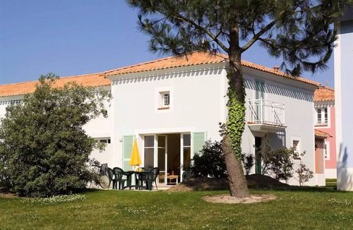L'Aiguillon-sur-Vie Apartment | Residence Le Domaine des Fontenelles - 2 Rooms Mezzanine 5/6 People