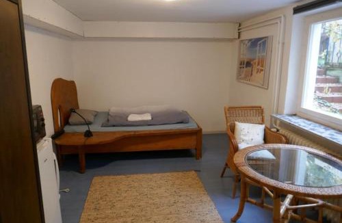 Knielingen Apartment | Ruhige 4-Zi-Wohnung mit großem Balkon und Blick ins Grüne