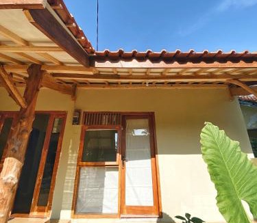 Batu Karas Cabin | Sadewa homestay batukaras