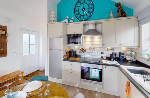 Filey Cottage | Salty Dog - a beach house that sleeps 4 guests in 2 bedrooms