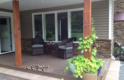 Phoenicia House | Sanctuary by the Stream