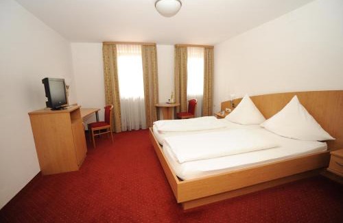 Munchen District Bed & Breakfast | Scharmerhof