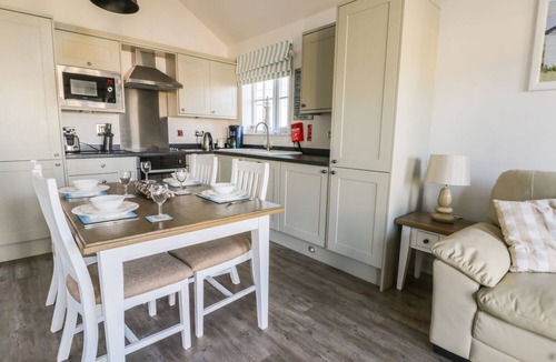 Filey Cottage | SEA DOG, pet friendly, country holiday cottage, with pool in Filey