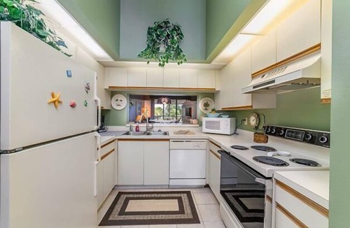 Trailer Estates Condo | Shorewalk 202/4625 - Bradenton-Condo 2 Bedroom/2 Bath, 5 miles from Anna.