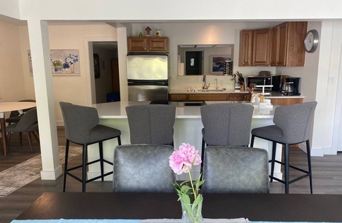 Okanagan-Similkameen House | SkaHaven- Direct Lakefront