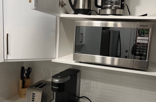Symons Valley Apartment | Spacious Cozy Legal Basement Secondary Suite in NW
