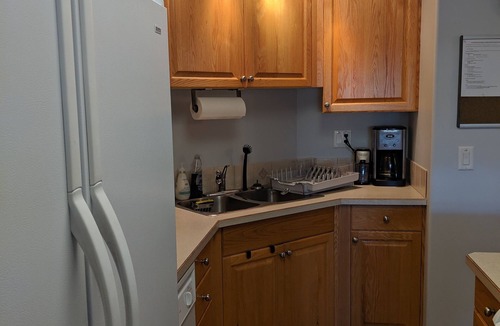 Okanagan-Similkameen Condo | Spacious Luxury in a Clean & Modern 2 Bedroom Condo in Okanagan Falls