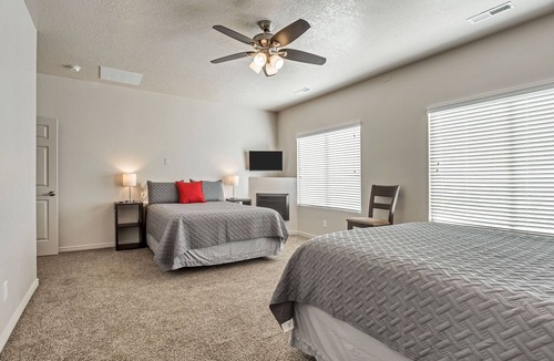 Lakeview House | Spacious & New Guesthouse in Orem - Provo