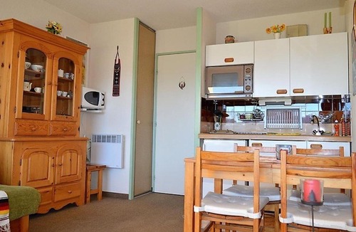 Font-Romeu-Odeillo-Via Apartment | Studio Font-Romeu-Odeillo-Via, 1 pièce, 4 personnes - FR-1-580-17
