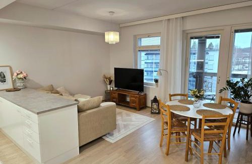 Tampere Apartment | Stylish top floor ap, with private parking, next to a tram stop
