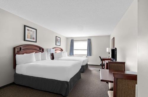 Hardisty Hotel | SureStay Plus Hotel by Best Western Hardisty