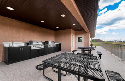 Hardisty Hotel | SureStay Plus Hotel by Best Western Hardisty