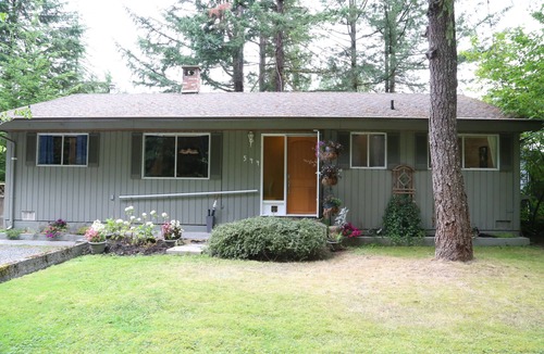 Cultus Lake Cottage | The Perfect Cottage For A Family Vacation At The Lake