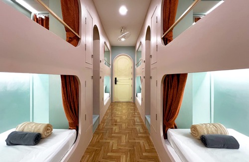 Ban Bo Han Hostel | The Sierra Hostel Phuket