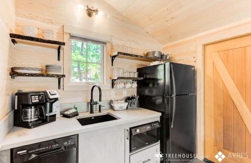 Gatlinburg House | The Spruce in Treehouse Grove at Norton Creek