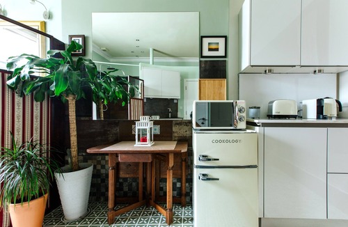 Pontcanna Apartment | The Suite, 82 Cathedral, Private Parking