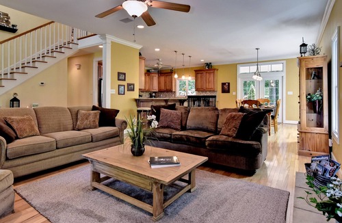 Norge House | The Williamsburg Retreat - Gorgeous Private Acreage