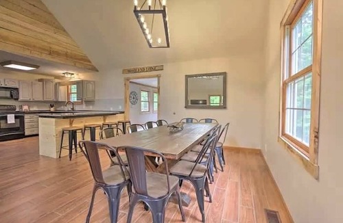 Logan Cabin | The Woodlands at Hocking Hills-Woodland Lodge