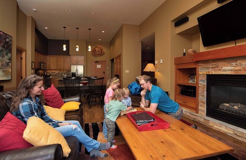 Rossland Condo | Three Bedroom| Sleeps 5-7 | Slalom Creek Condos