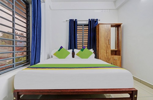 Aluva House | Treebo Nirupama, 750m from Aluva Railway station