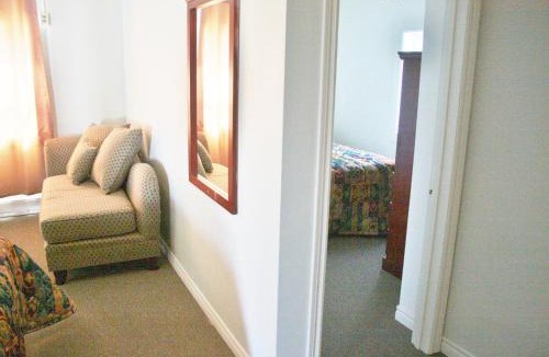 Woodstock Hotel | Tulip Motel