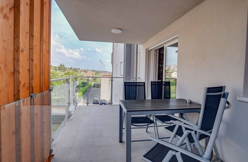 Bardolino Apartment | 🌟Villa Luisa - Bella Casa 🌟 | Modern Elegance in the Heart of Bardolino
