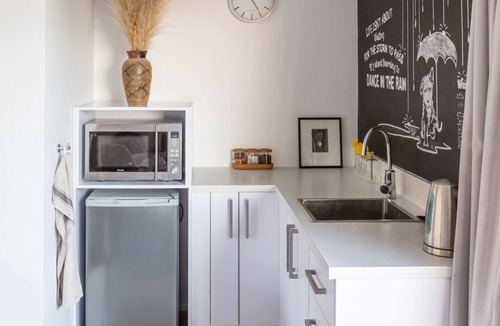 Otaki House | WAITOHU LODGE Otaki - as featured in NZ House & Garden June 2020
