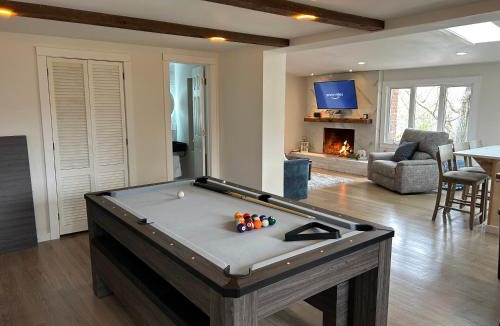 Clinton House | Waterfront Lakehouse Getaway in Clinton with HOT TUB