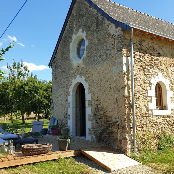 Guesthouse near La Flèche, PMR adapted, pets allowed, breakfast included