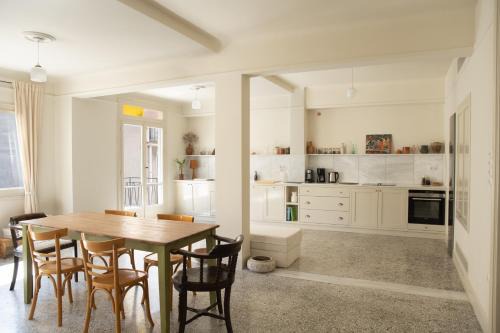Mosaikon Guesthouses #Sokratous Str