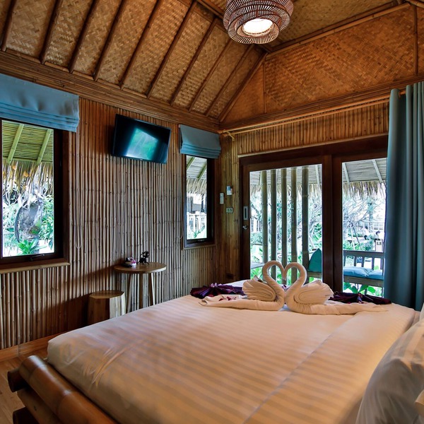 Phi Phi CoCo Beach Resort in Ko Phi Phi