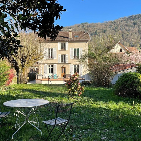 Spacious, authentic country house near Lac d'Aiguebelette