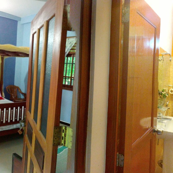 Sunny Side 89 Accommodation For Foreigners & Sri Lankan Health Professionals.