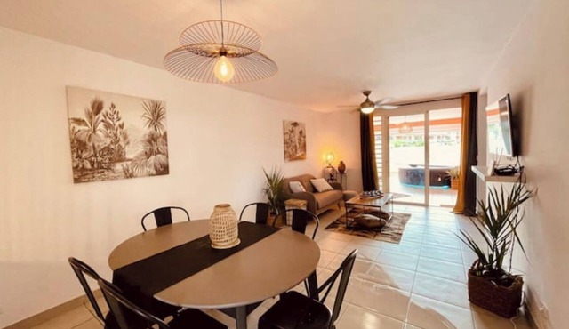 Apartment with jacuzzi Route des plages