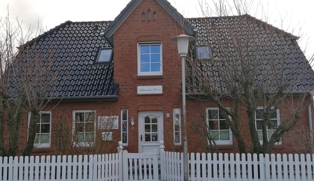 Schmucke Hus, App. 1