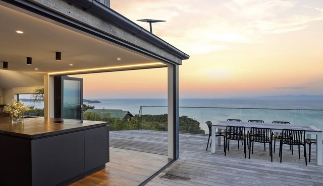 Split Apple Holiday House