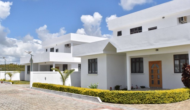 Villa Pamplemousse in a luxurious surroundings - Brighthelm villas