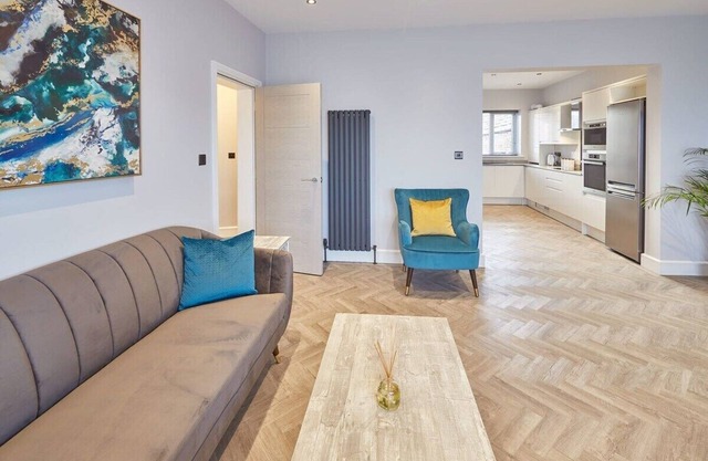 Host Stay Clarendon 
