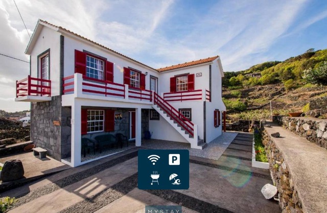 House with sea view, Pico Island, Azores MyStay