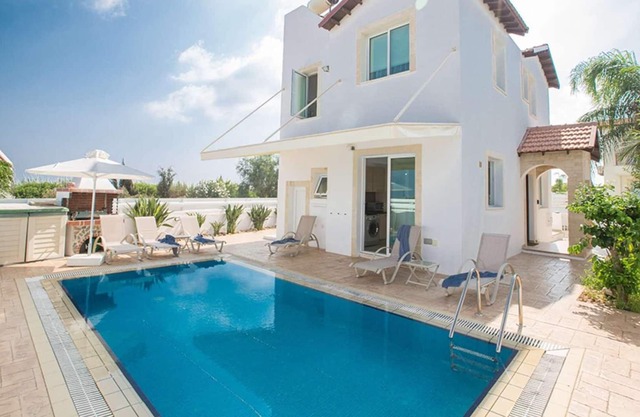 Lovely villa perfect for families, great location