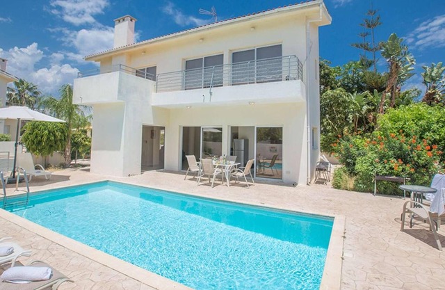 Lovely villa perfect for families, great location